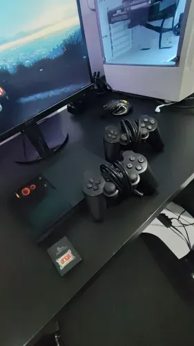 PlayStation 2 Slim Usado - 2 Controles + Memory Card Original + Jogos (Pronto para Jogar!)