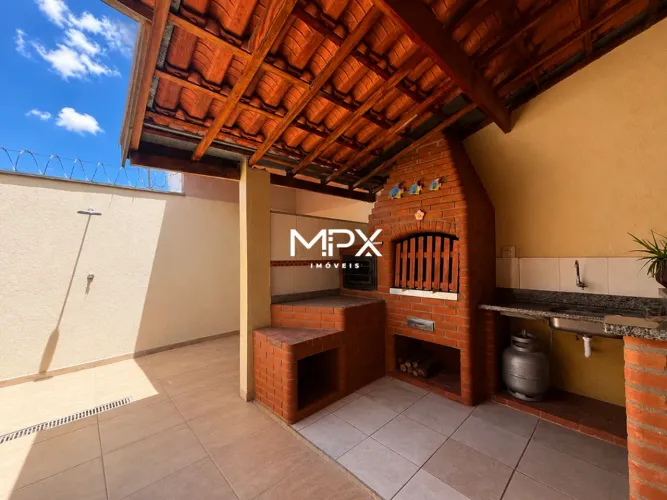 Casa à venda no bairro Jardim Oriente em Piracicaba