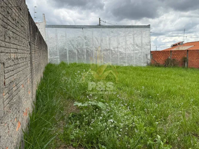 Terreno à venda no Jardim Regina - Botucatu