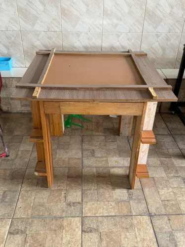 Mesa de dominó.