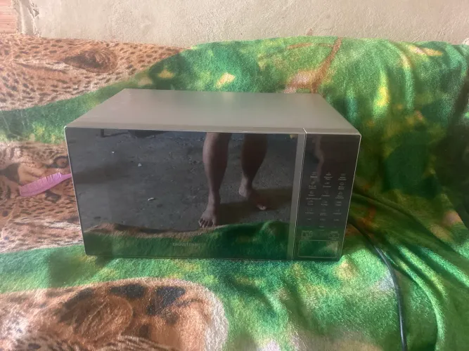 Microondas Electrolux semi novo