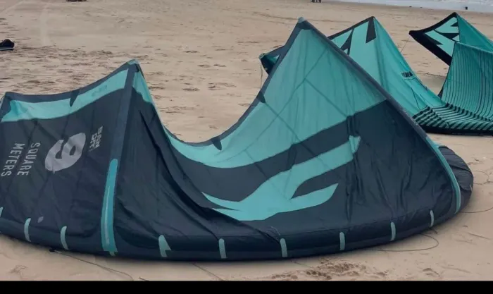 Kitesurf Bandit F one kite , 9 metros. Com Barra