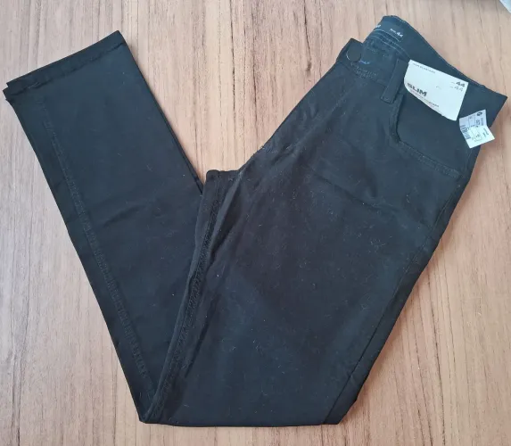 Calça de sarja masculina Renner preta