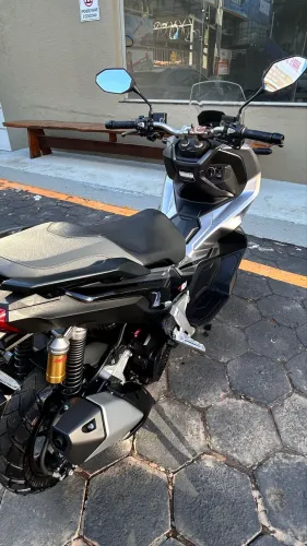 Honda ADV (Parcelado no Cartão)
