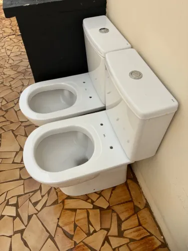 Vaso sanitário Deca 1.6 GPF/ 6.0 LPF