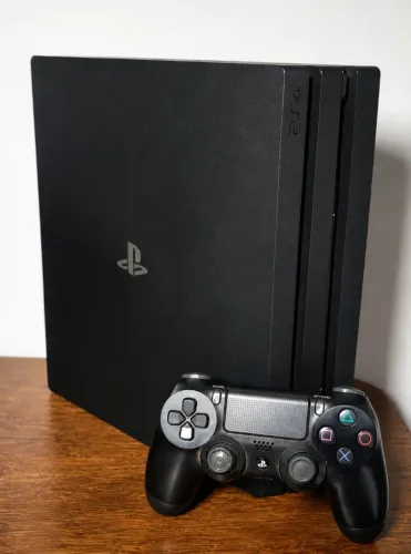 Ps4 pro 1 tera 1 manete original