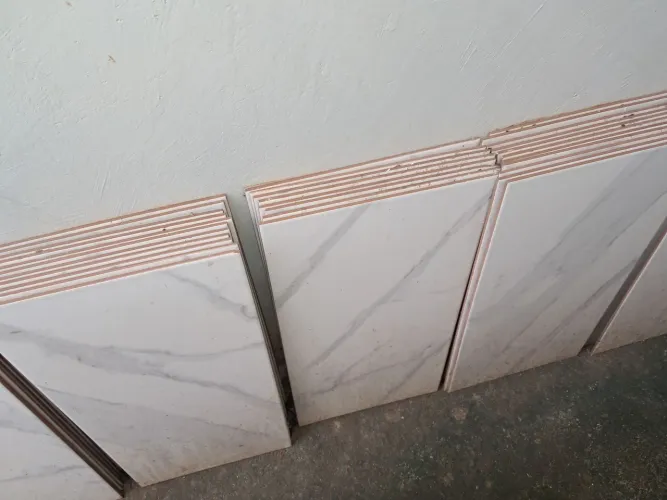 vendo18,50 metros de cerâmica medida 75×37