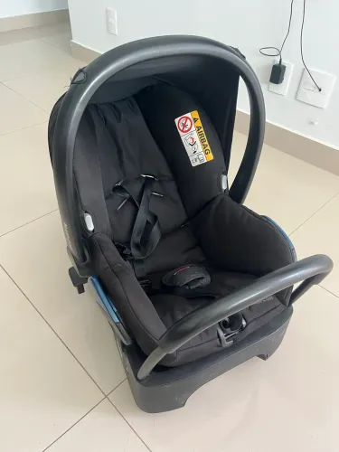 Completo! Carrinho Maxi Cosi + bb conforto + 2 cadeirinhas de bb