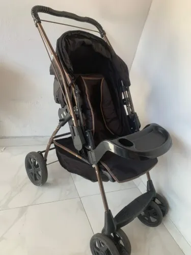 Vende-se Carrinho de bebê Galzerano