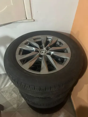 Roda e pneus do Corolla Cross