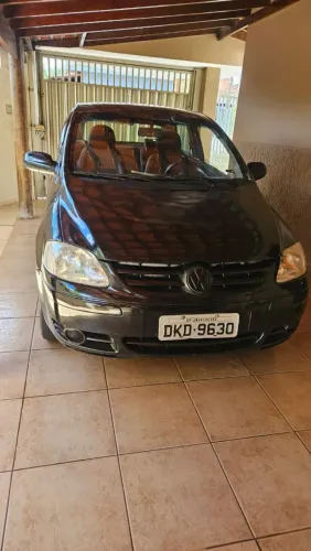 Volkswagen Fox City 1.0mi/ 1.0mi Total Flex 8V 3P 2004