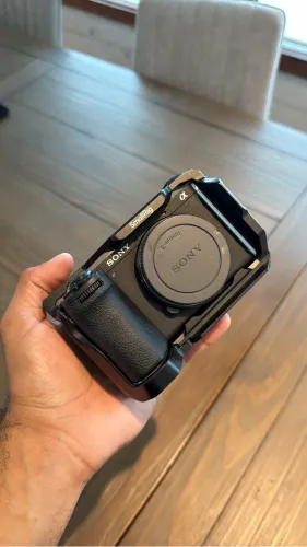 Sony A6700 | Oportunidade | Mint condition