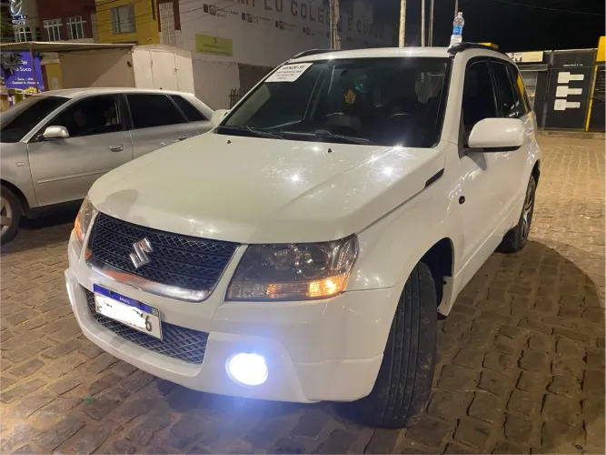 Suzuki Grand Vitara 2.0 16V 4x2/4x4 5P Mec. 2010