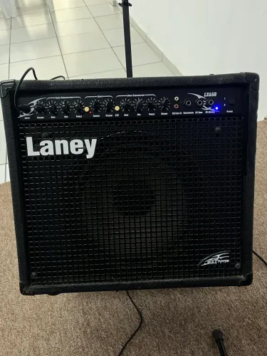 Amplificador de Guitarra 70w Laney LX65R
