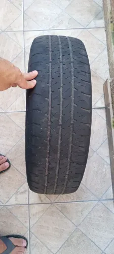 Pneu ero 13 usado