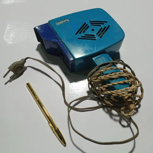 Antigo secador de cabelo