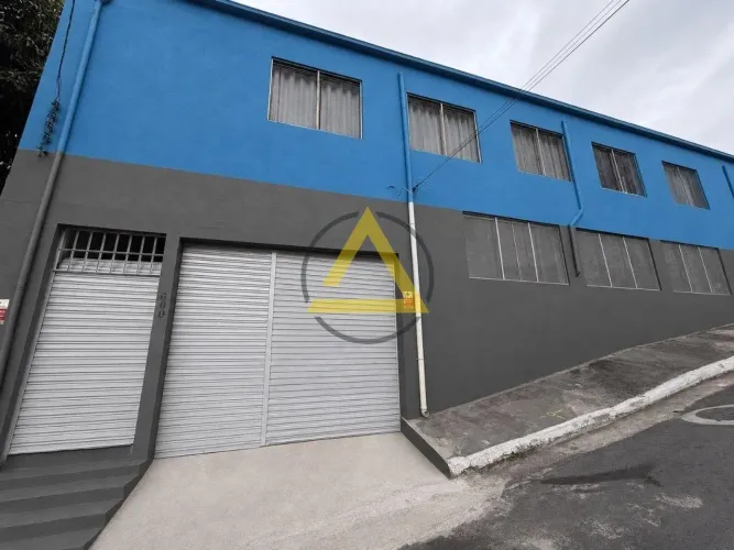 Imóvel Comercial para Locação na Vila Santa Catarina | 250 m² | Salão Amplo | Pé-Direito d