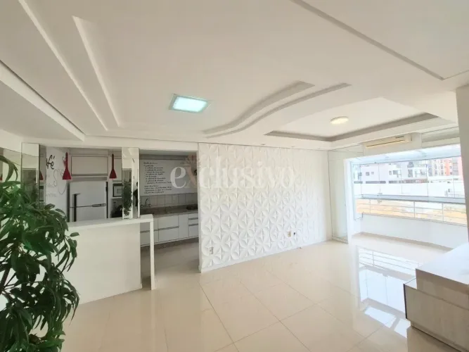 Apartamento 2 dormitórios no Abraão com vista mar