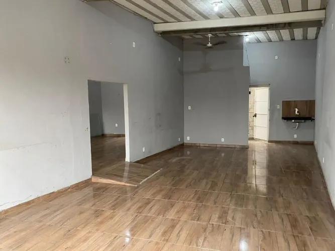 VENDO IMÓVEL COMERCIAL COM 2 LOJAS + TERRENO DE 300m² EM DUQUE DE CAXIAS