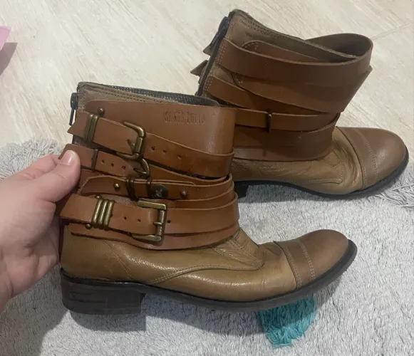 Botas de couro