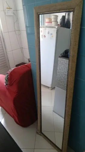 Vendo espelho grande 100,00 reais não faço entrega tem que vir retirar