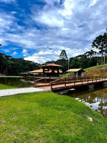 CHÁCARA COM PESQUEIRO EM CAMPINA GRANDE DO SUL