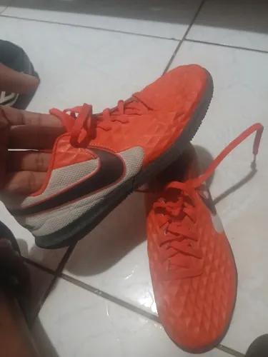 Tênis de futsal