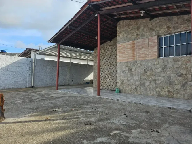 Excelente casa em Mangabeira 8 (200 m², 2/4, 04 vagas)
