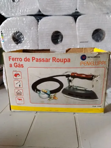Ferro de passar roupa a gás Vintage