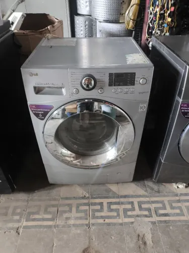 Lava e seca lg 8,5 kg inox em otimo estado