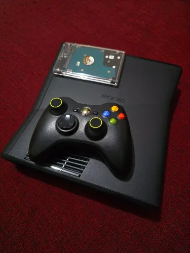 XBOX 360 DESTRAVADO 76 JOGOS 500GB
