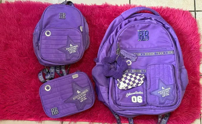 KIT REBECCA BONBON ORIGINAL - ROXO MOCHILA, LANCHEIRA & ESTOJO