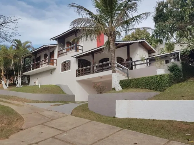 Sobrado com 4 dormitórios à venda, 300 m² por R$ 1.030.000,00 - Parque Pretoria - Franco d