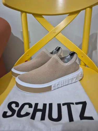 Tenis sneaker original Schutz 36