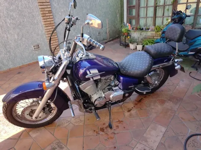 Honda Shadow 750