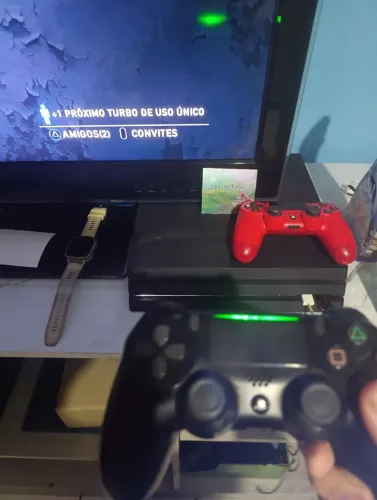 Ps4 pro 1 terá 2 controles 5 jogos
