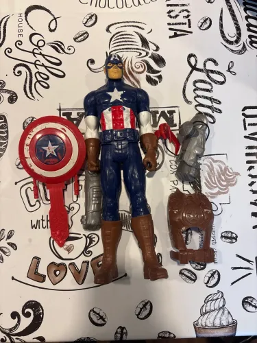 boneco capitão américa com acessórios