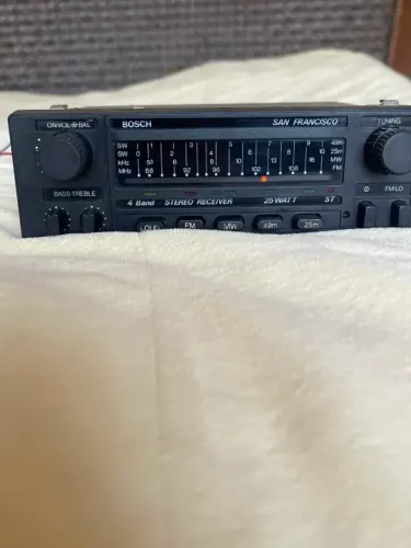 Rádio Bosch São Francisco rádio de época perfeito estado Funcionando 100%.