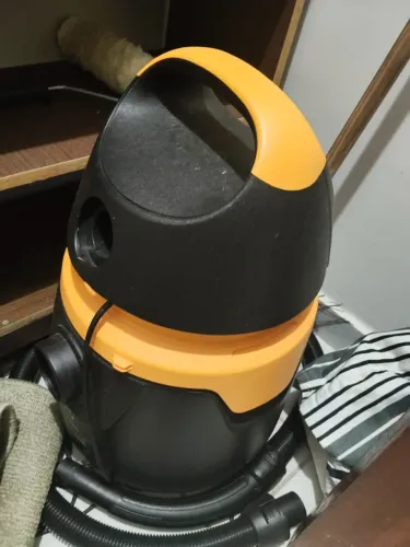 VENDO ASPIRADOR DE PÓ E AGUA ELECTROLUX POUCO USADO