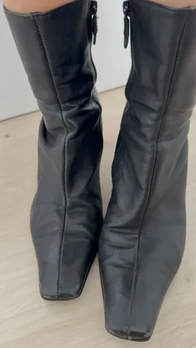 Bota em Couro (não sintético)