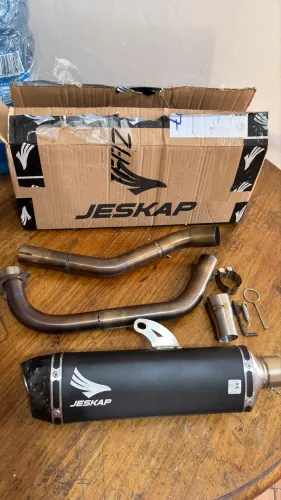 Escapamento esportivo JESKAP para CB 300F