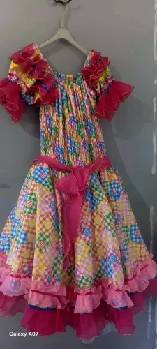 Vestido de São João (feito por costureira)