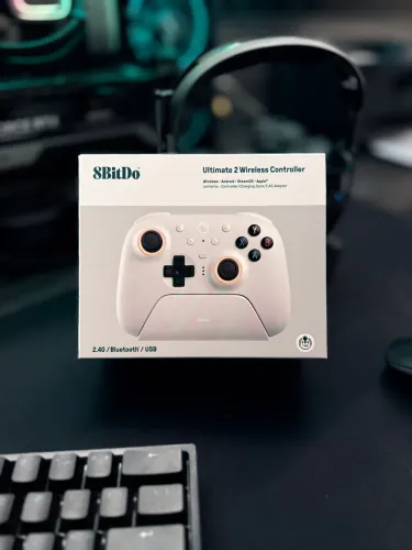 8BitDo Ultimate 2 Wireless Controller Branco - Lacrado com Dock