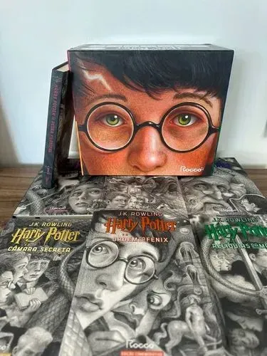 BOX COMEMORATIVO HARRY POTTER 20 ANOS
