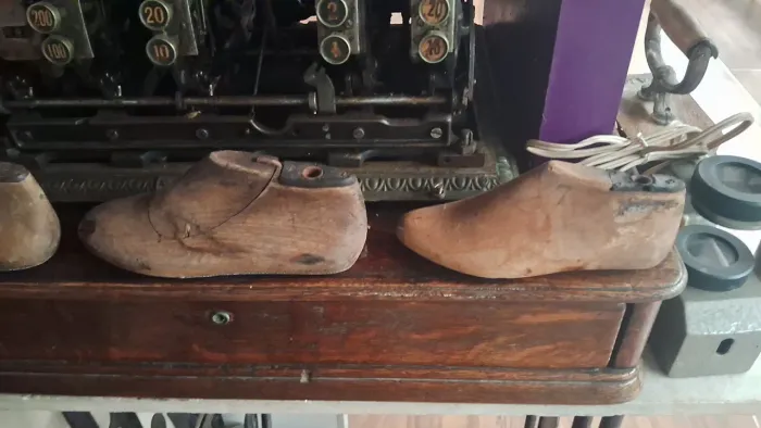 Moldes de Sapatos em Madeira para decoração