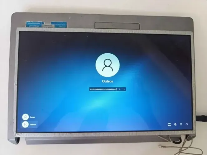 Tela LCD normal para notebook Positivo CCE Philco e outros