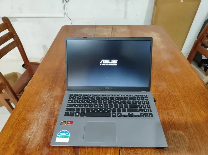 Notebook ASUS VivoBook X515DA - Ryzen 7 | SSD 256GB | 8GB RAM