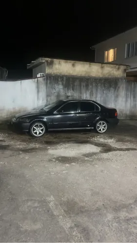 Vendo ou troco roda 17 perfil 40