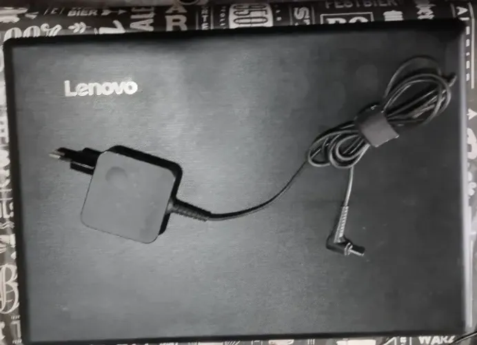 NOTEBOOK LENOVO IDEAPAD 110 USADO COM CARREGADOR BATERIA BOA DETALHE NA TELA