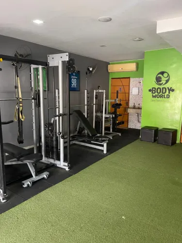 Studio de Treinamento Personalizado Completo